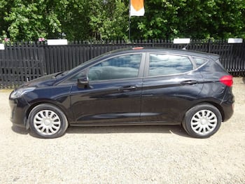 Used Ford Fiesta 2017 for sale - 79722354: Photo