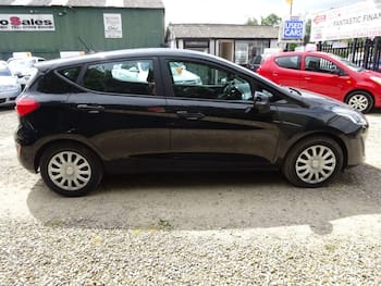 Used Ford Fiesta 2017 for sale - 79722354: Photo