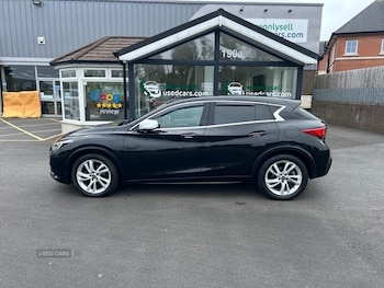 Used Infiniti Q30 2016 for sale - 78935615: Photo