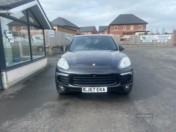 Used Porsche Cayenne 2017 for sale - 77958808: Photo 2