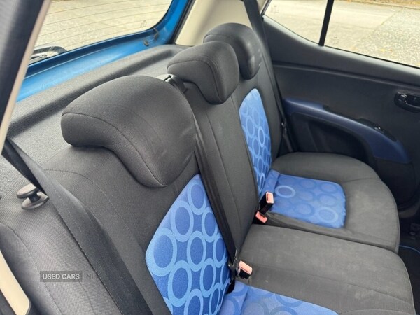 Used Hyundai i10 2010 for sale - 76285111: Photo 9