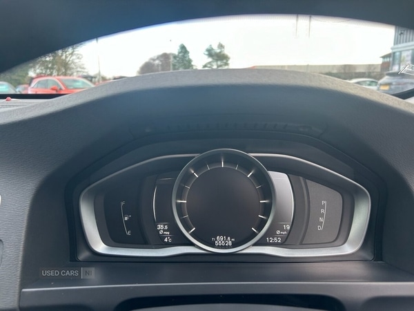 Used Volvo V60 2017 for sale - 77120950: Photo 12