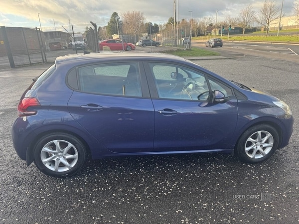 Used Peugeot 208 2016 for sale - 76634627: Photo 8