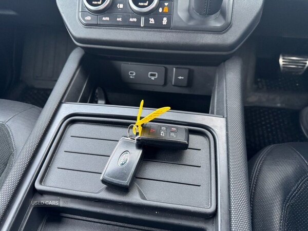 Used Land Rover Defender 2021 for sale - 75635758: Photo 13