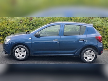 Used Dacia Sandero 2017 for sale - 75697903: Photo