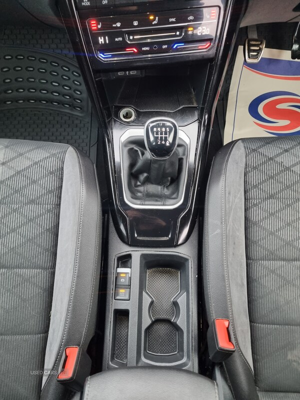 Used Volkswagen T-Roc 2023 for sale - 76953687: Photo 13