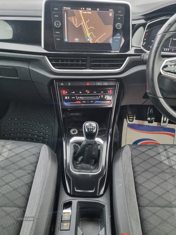 Used Volkswagen T-Roc 2023 for sale - 76953687: Photo 14