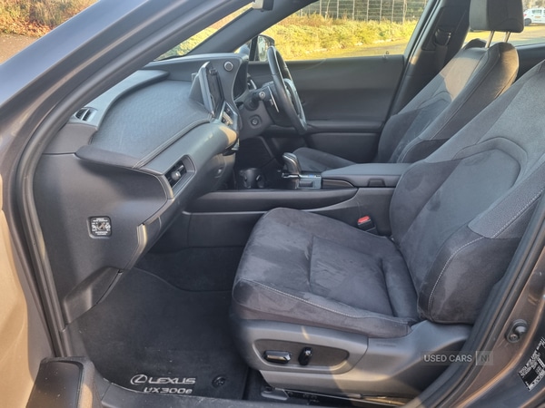 Used Lexus UX 2024 for sale - 76690369: Photo 15