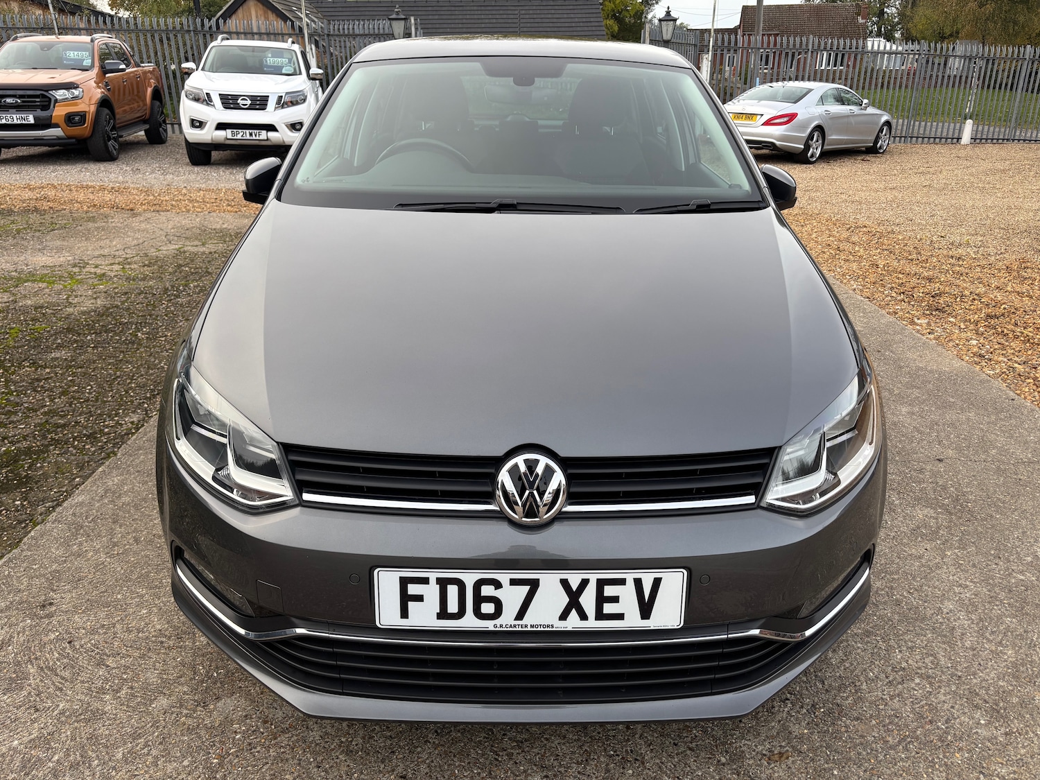 Used Volkswagen Polo 2017 for sale - 76418609: Photo 2