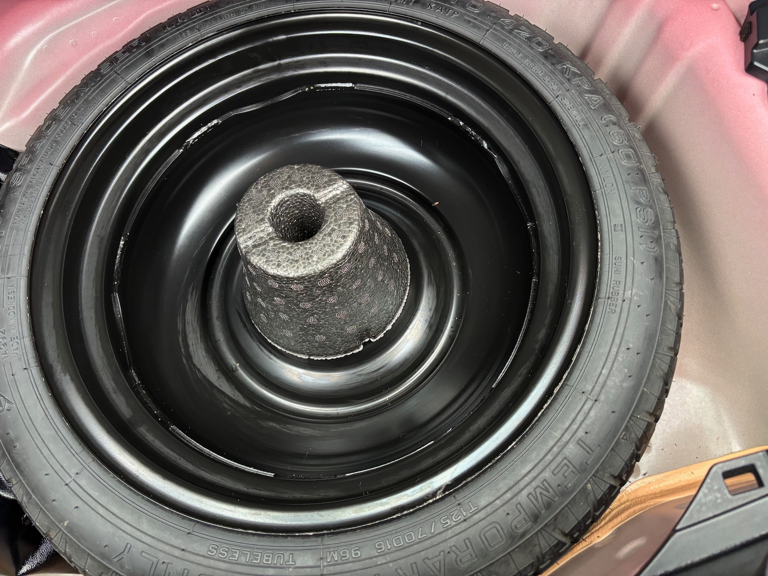 Used Toyota Yaris 2018 for sale - 76699722: Photo 18