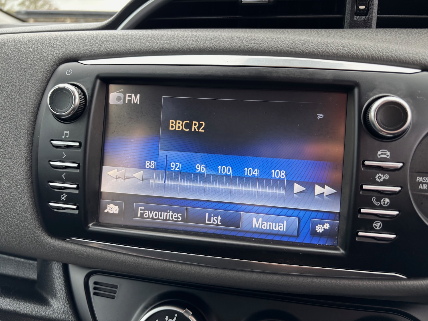 Used Toyota Yaris 2018 for sale - 76699722: Photo 21