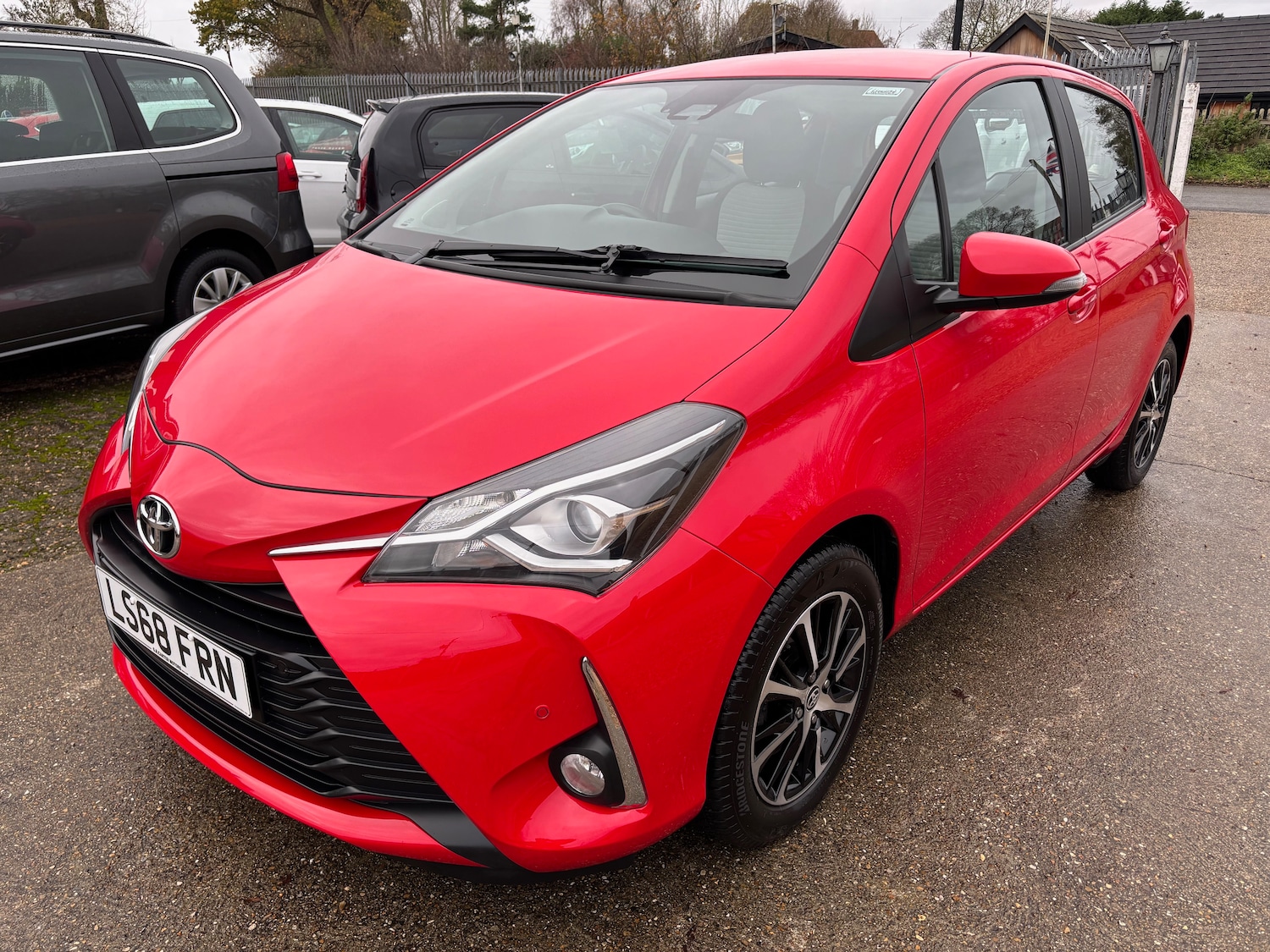Used Toyota Yaris 2018 for sale - 76699722: Photo 3