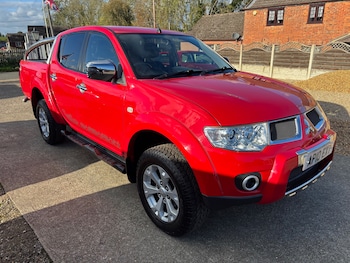 2010 - 2.5 DI-D Barbarian Auto 4WD Euro 4 4dr (LB)