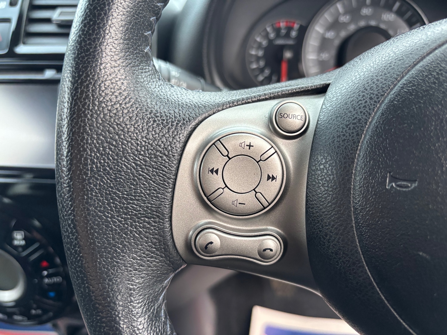 Used Nissan Micra 2016 for sale - 76418611: Photo 20