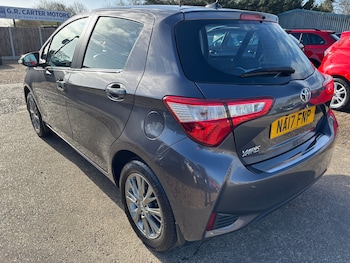 Used Toyota Yaris 2017 for sale - 78222862: Photo