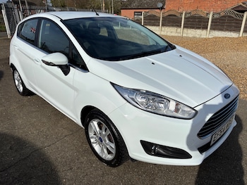 Used Ford Fiesta 2015 for sale - 77632673: Photo