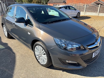 Used Vauxhall Astra 2013 for sale - 79520160: Photo