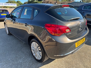 Used Vauxhall Astra 2013 for sale - 79520160: Photo