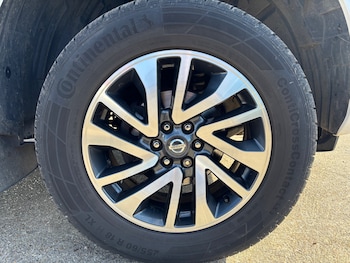 Used Nissan Navara 2017 for sale - 79320448: Photo