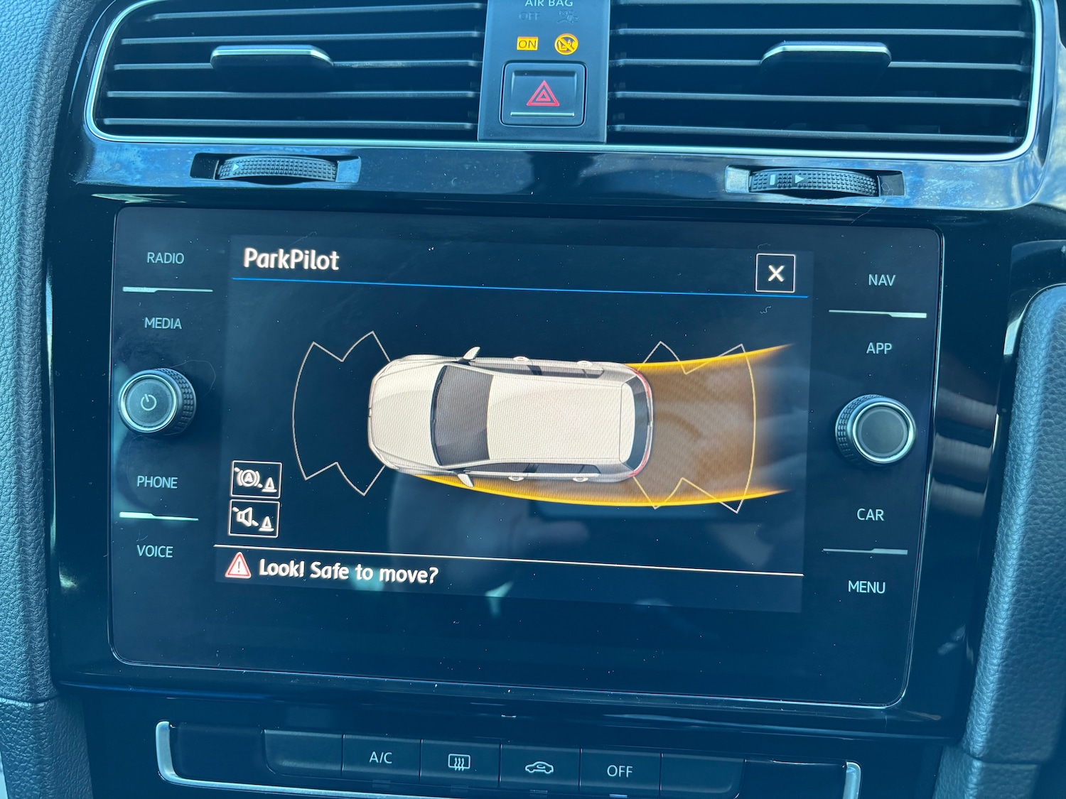 Used Volkswagen Golf 2017 for sale - 76369548: Photo 23