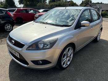 Used Ford Focus 2010 for sale - 75575752: Photo