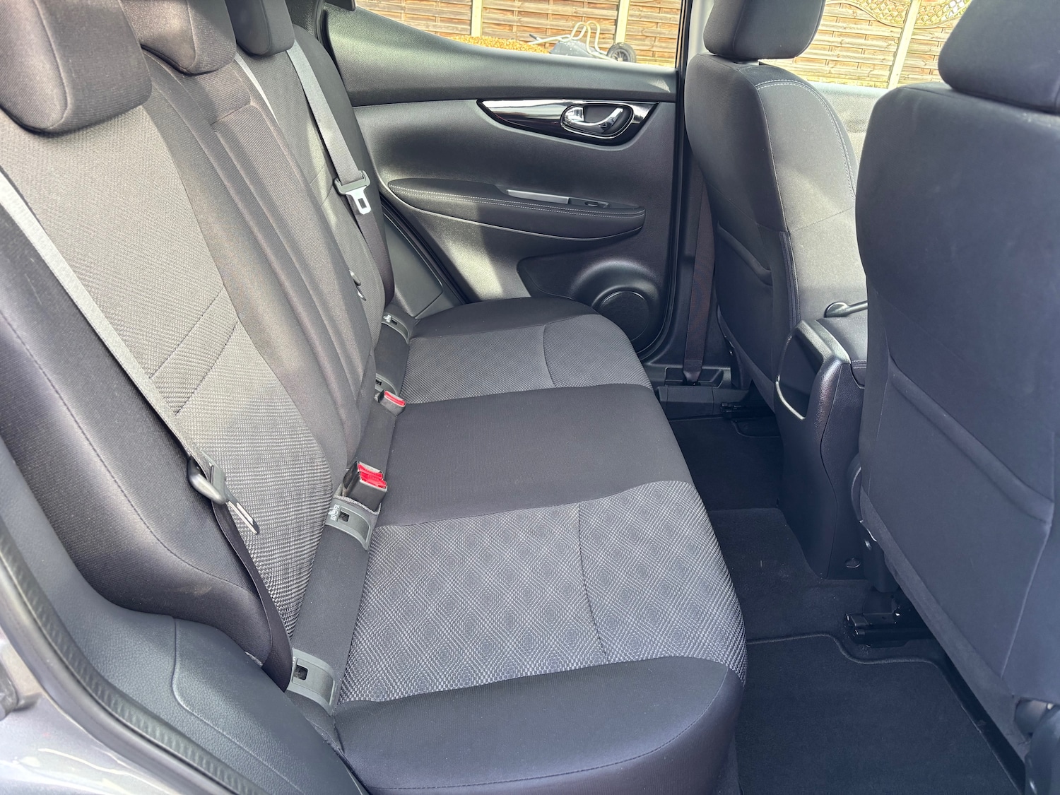 Used Nissan Qashqai 2016 for sale - 77400172: Photo 16