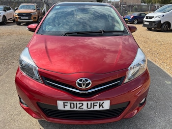 Used Toyota Yaris 2012 for sale - 79424579: Photo