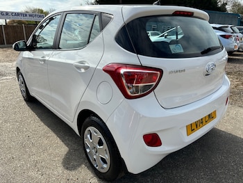 Used Hyundai i10 2014 for sale - 75731541: Photo