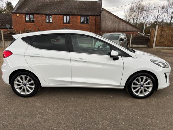 Used Ford Fiesta 2018 for sale - 74010432: Photo 14