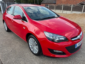 Used Vauxhall Astra 2015 for sale - 79025336: Photo