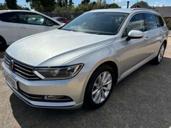 Used Volkswagen Passat 2017 for sale - 71921110: Photo