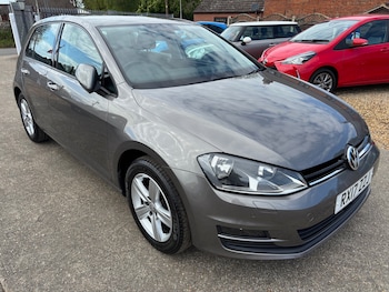 Used Volkswagen Golf 2017 for sale - 78515399: Photo