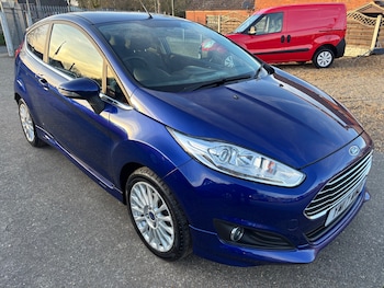 Used Ford Fiesta 2017 for sale - 77969000: Photo