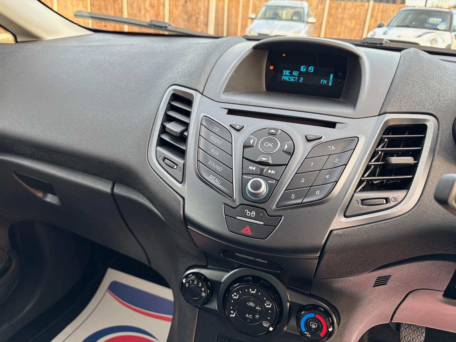 Used Ford Fiesta 2015 for sale - 76571403: Photo 19