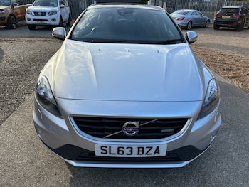 Used Volvo V40 2013 for sale - 75731543: Photo