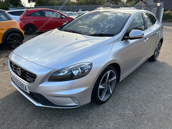 Used Volvo V40 2013 for sale - 75731543: Photo