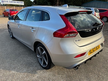Used Volvo V40 2013 for sale - 75731543: Photo