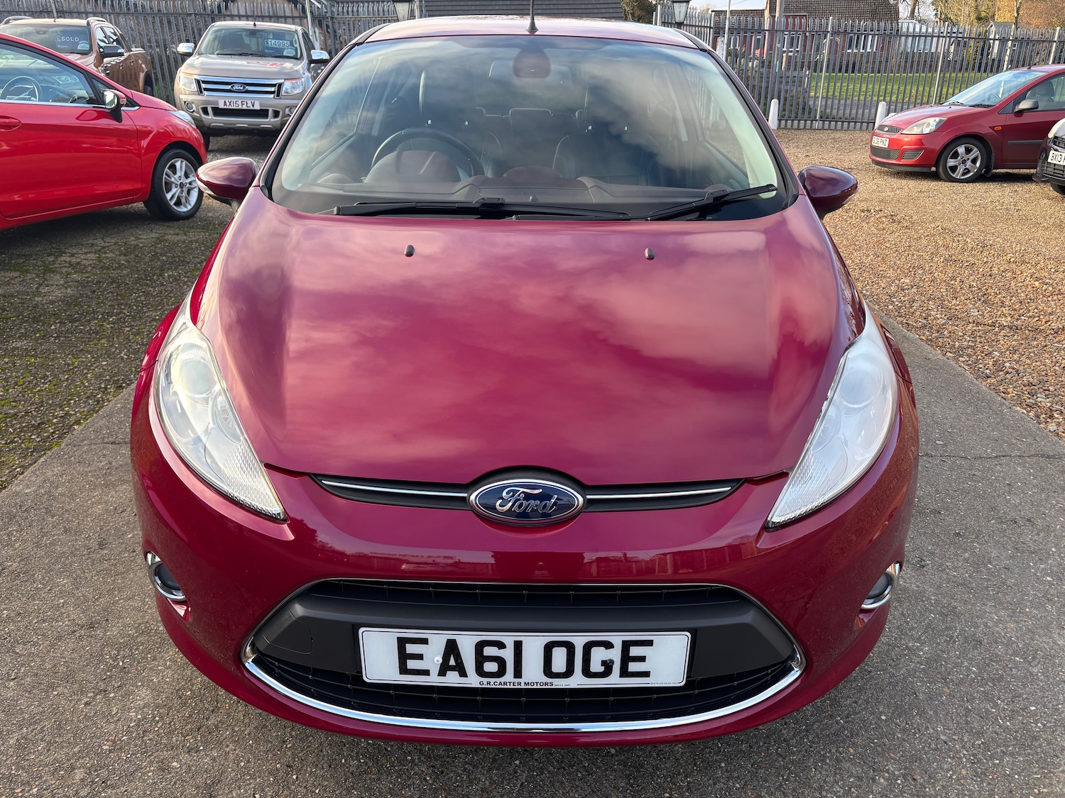 Used Ford Fiesta 2011 for sale - 77453677: Photo 2
