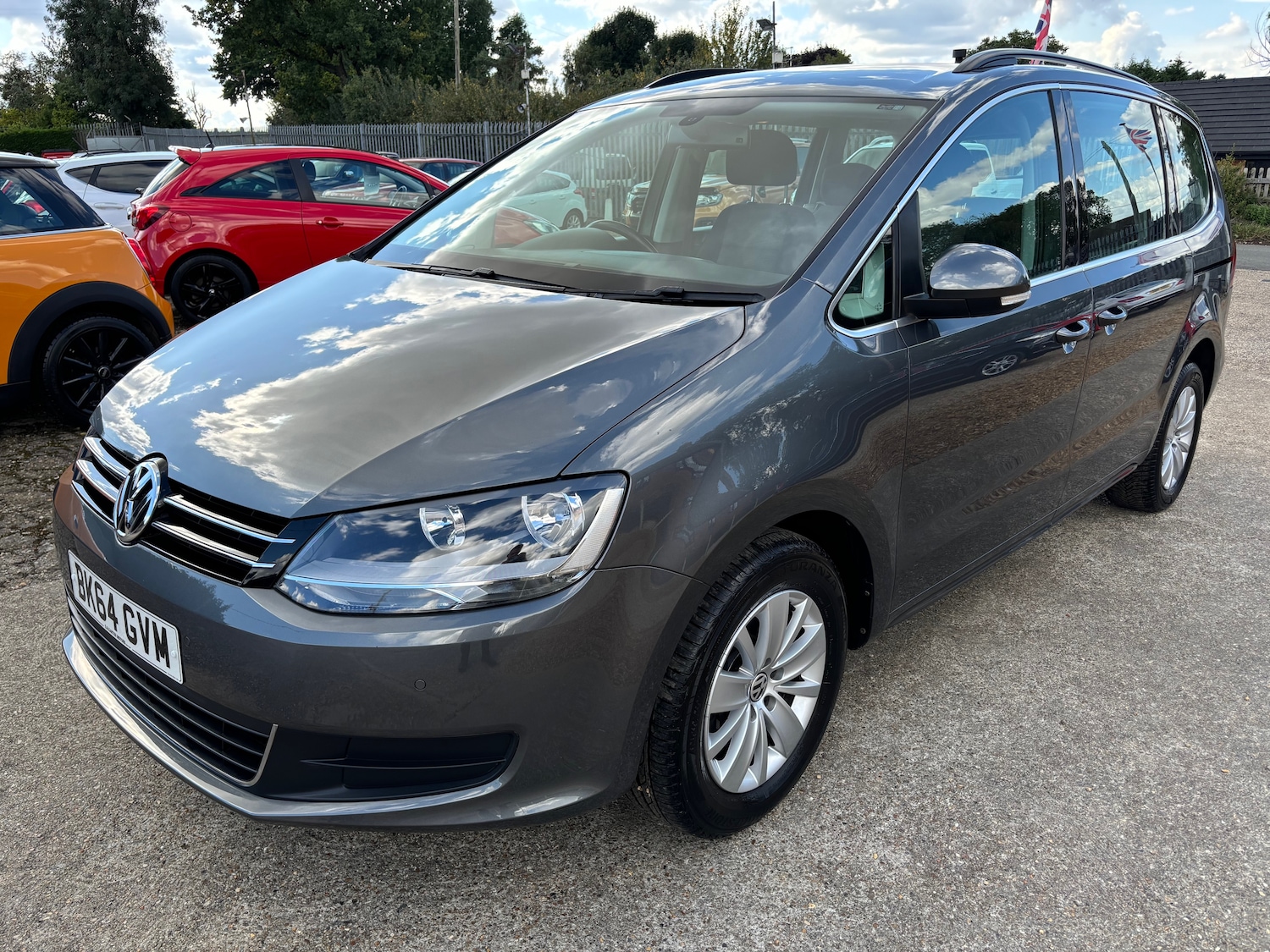 Used Volkswagen Sharan 2014 for sale - 76258131: Photo 3