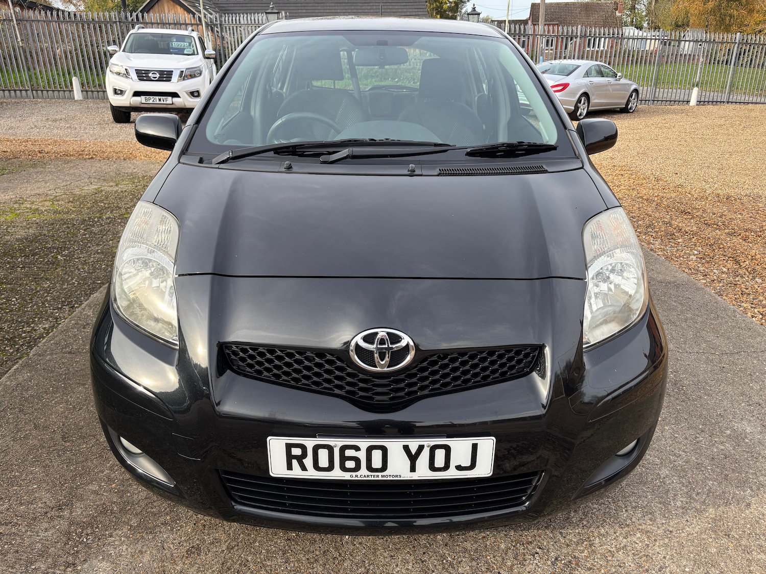 Used Toyota Yaris 2010 for sale - 76511149: Photo 2