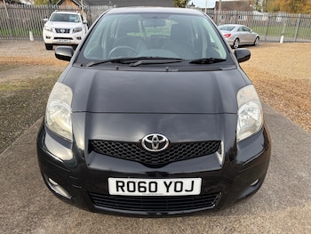 Used Toyota Yaris 2010 for sale - 76511149: Photo