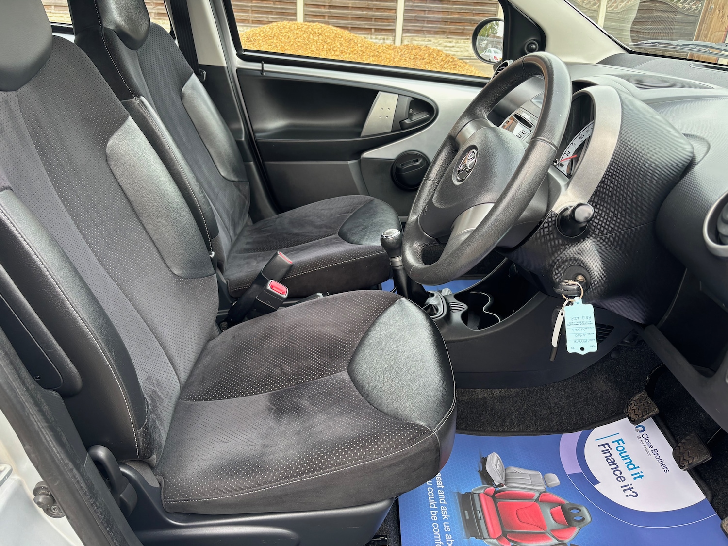 Used Toyota AYGO 2013 for sale - 76149918: Photo 7