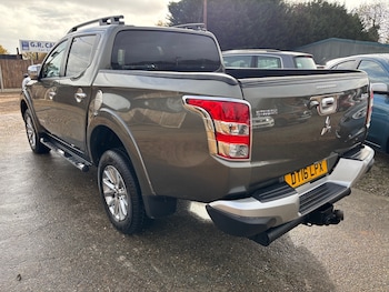 Used Mitsubishi L200 2016 for sale - 76699723: Photo