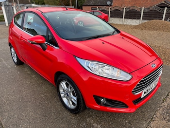 2015 - 1.25 82 Zetec 3dr