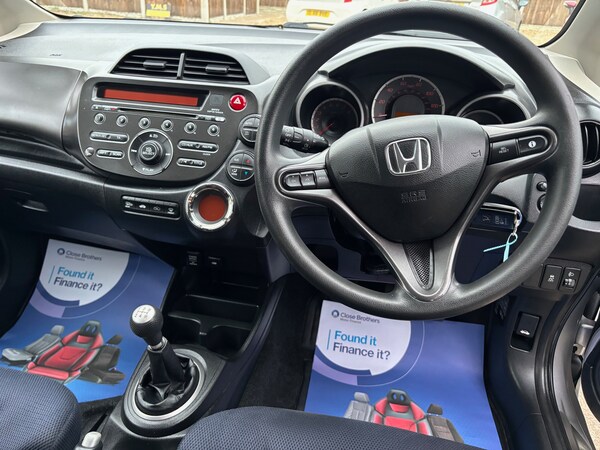 Used Honda Jazz 2011 for sale - 76306131: Photo 16