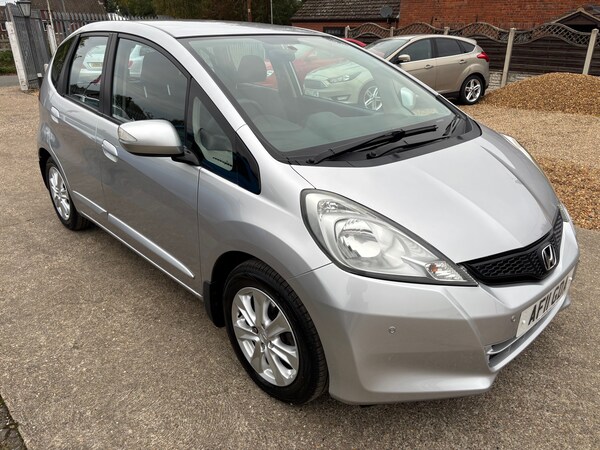 Used Honda Jazz 2011 for sale - 76306131: Photo 1