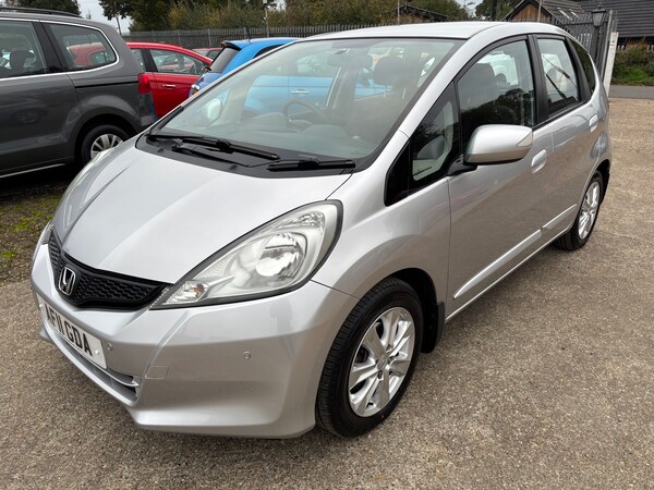 Used Honda Jazz 2011 for sale - 76306131: Photo 3