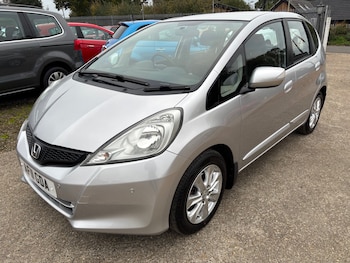 Used Honda Jazz 2011 for sale - 76306131: Photo 3