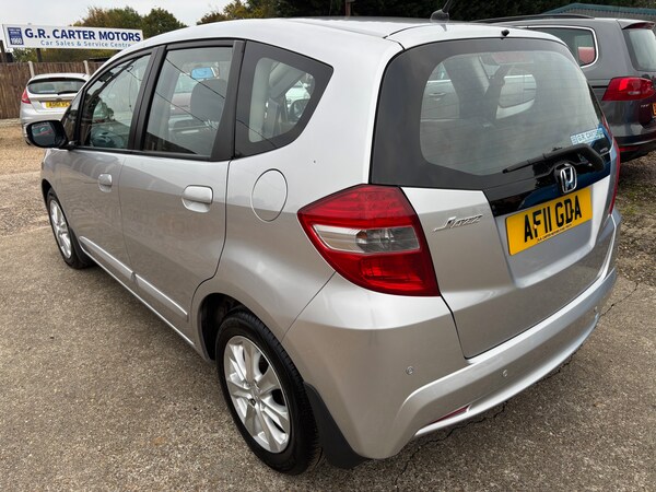 Used Honda Jazz 2011 for sale - 76306131: Photo 4