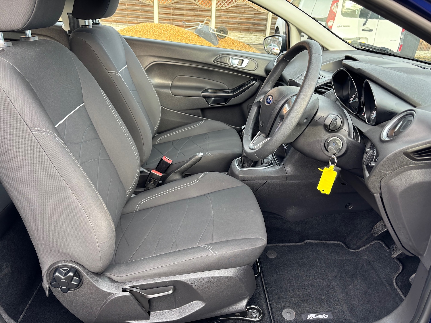 Used Ford Fiesta 2015 for sale - 76618895: Photo 15